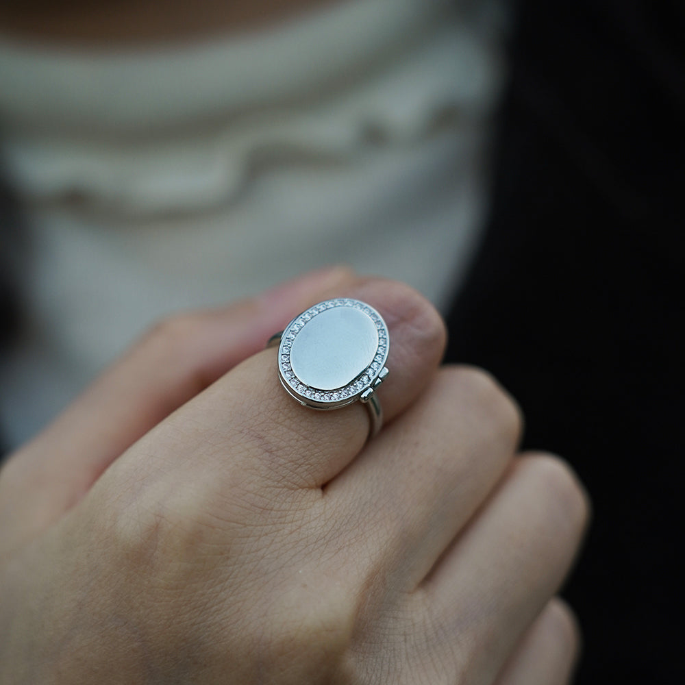 Oval Locket Ring