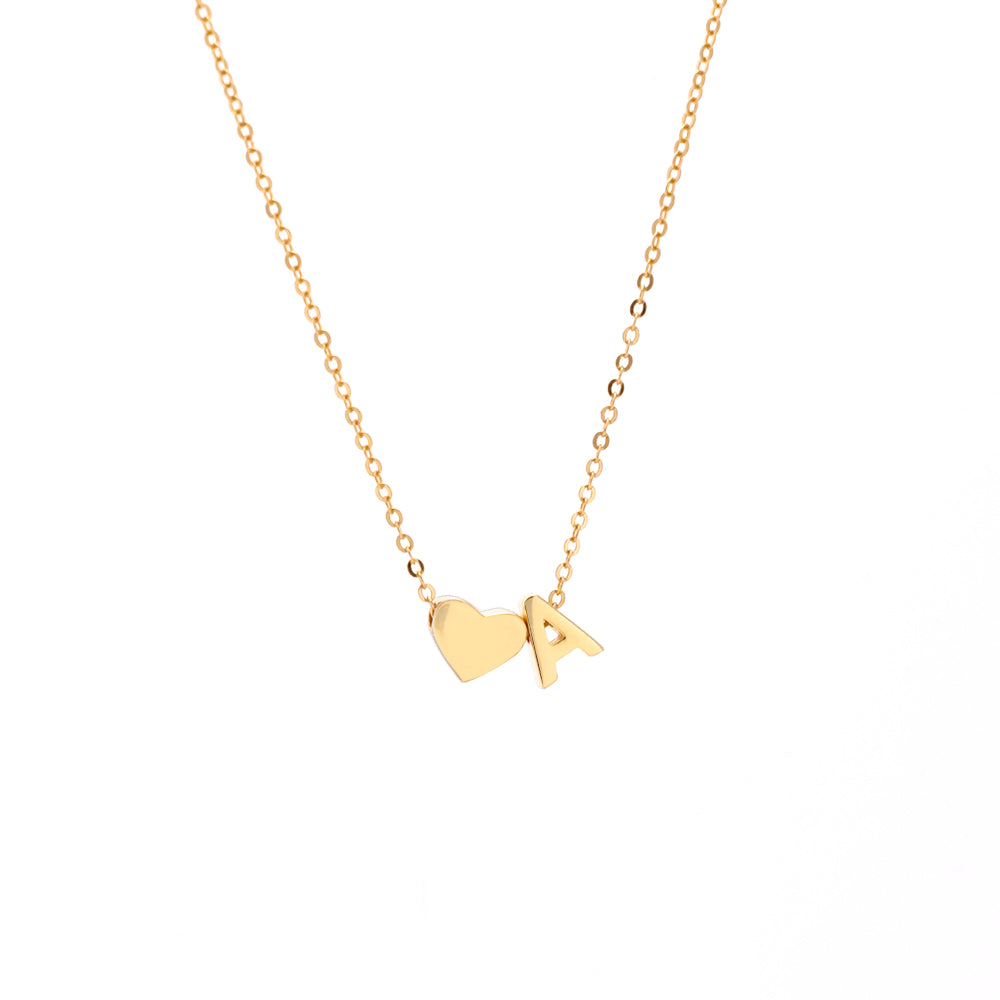 Collar con colgante inicial