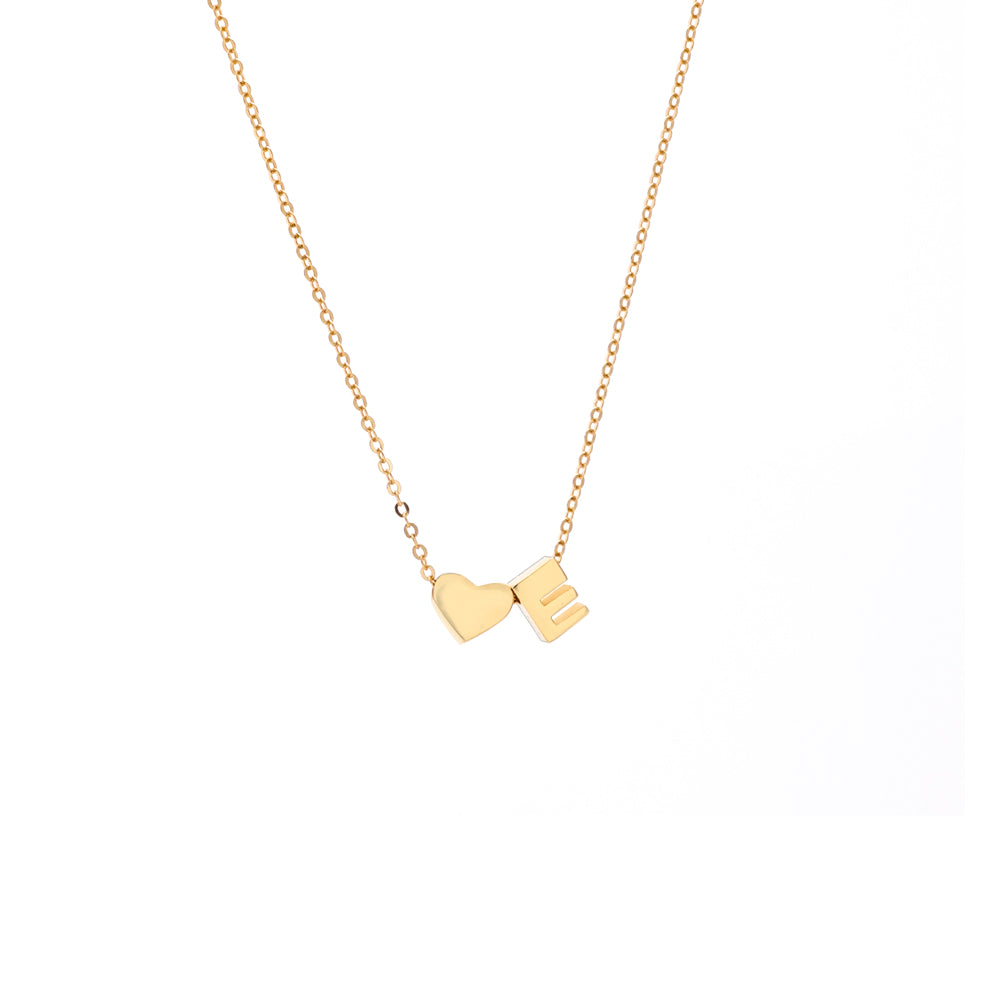 Collar con colgante inicial