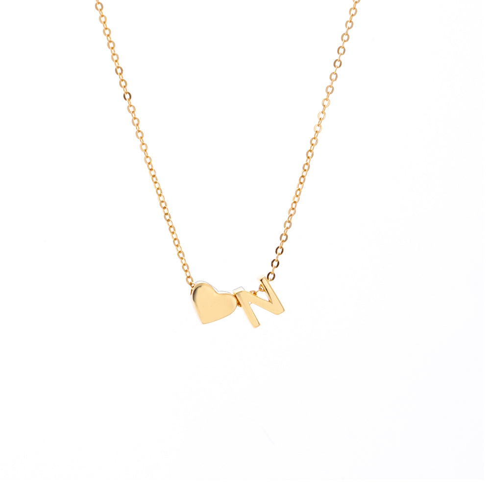 Collar con colgante inicial