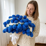 FabuLove Knitted Bouquet Blanket